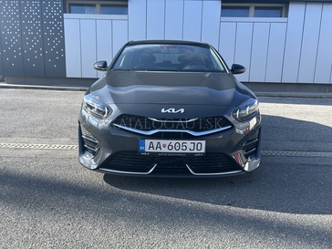 Fotografia Kia CEED 1,5 T-GDi M6 GT-line