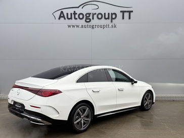 Fotografia Mercedes-Benz CLA 200