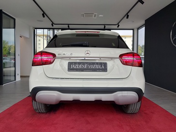 Fotografia Mercedes-Benz GLA 180 d