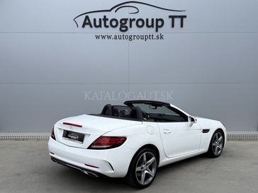 Fotografia Mercedes-Benz SLC 180