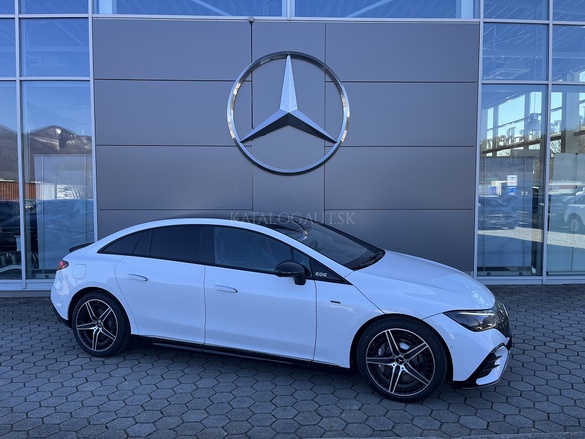 Fotografia Mercedes-Benz Mercedes-AMG EQE 53 4MATIC+ sedan