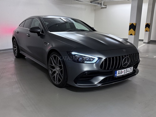 Fotografia Mercedes-Benz Mercedes-AMG GT 43 4MATIC+