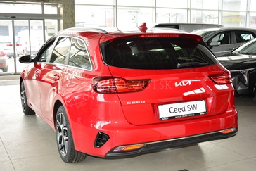 Fotografia Kia CEED SW 1,5 T-GDi 7DCT GOLD 103kW/140k