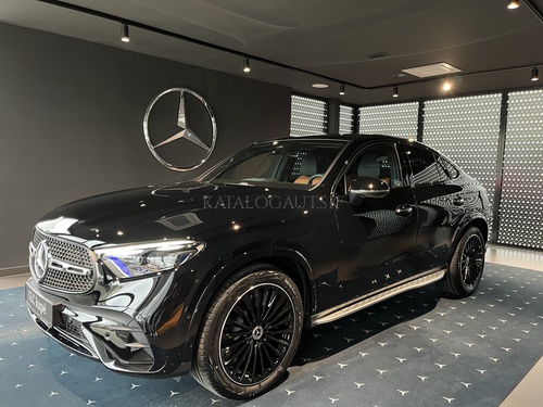 Fotografia Mercedes-Benz GLC 300 4MATIC Coupé