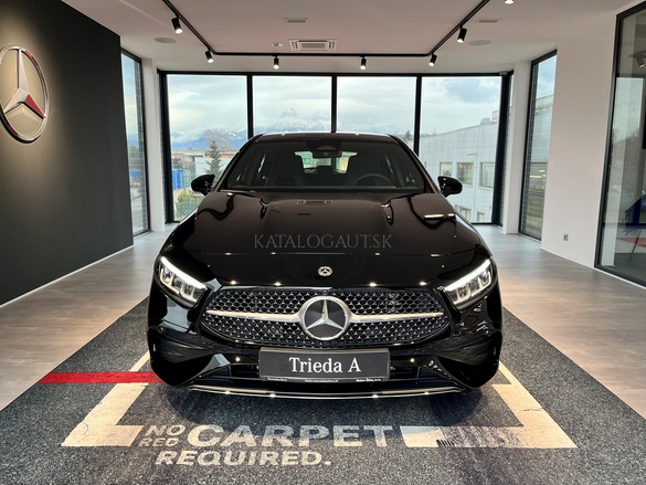 Fotografia Mercedes-Benz A 180 hatchback