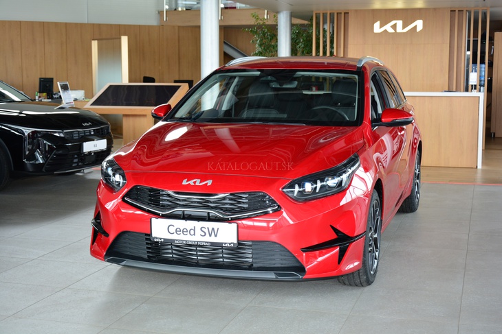 Fotografia Kia CEED SW 1,5 T-GDi 7DCT GOLD 103kW/140k