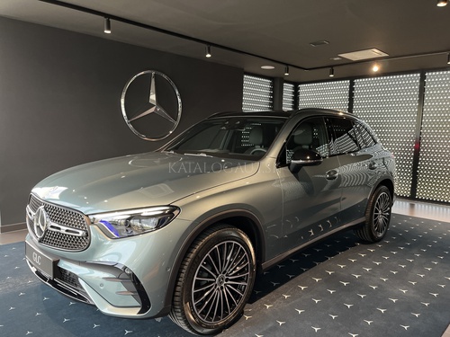 Fotografia Mercedes-Benz GLC 200 4MATIC