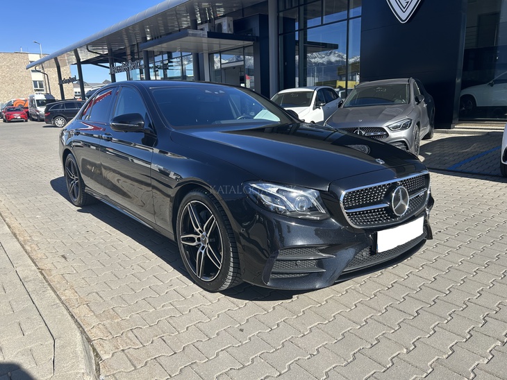 Fotografia Mercedes-Benz Mercedes-AMG E 43 4MATIC sedan