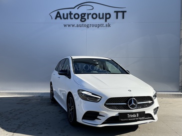 Fotografia Mercedes-Benz B 180