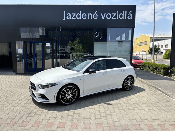 Fotografia Mercedes-Benz A 180 hatchback
