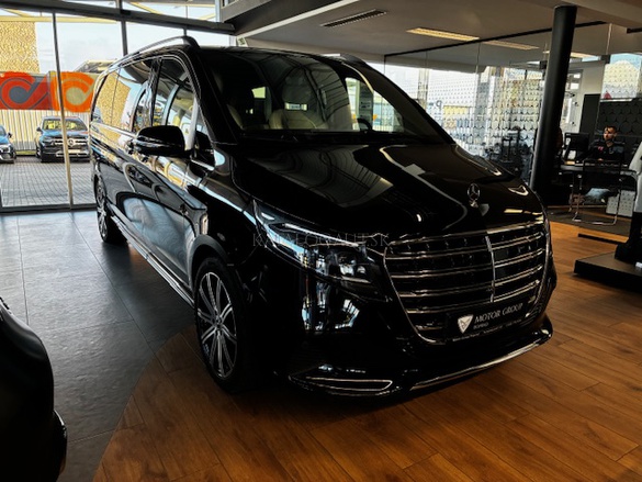 Fotografia Mercedes-Benz Trieda V 300 d EXCLUSIVE extralong
