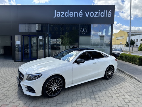 Fotografia Mercedes-Benz E 450 4MATIC kupé