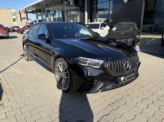 Fotografia Mercedes-Benz E 53 AMG Hybrid 4M+ sedan