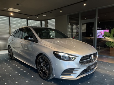 Fotografia Mercedes-Benz B 200