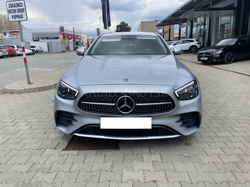 Fotografia Mercedes-Benz E 220 d 4MATIC sedan