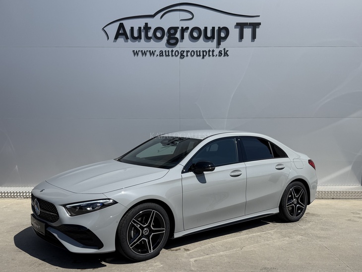 Fotografia Mercedes-Benz A 180 sedan