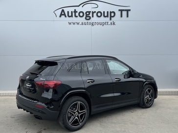 Fotografia Mercedes-Benz GLA 220 4MATIC