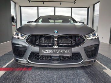 Fotografia BMW M8 X-Drive