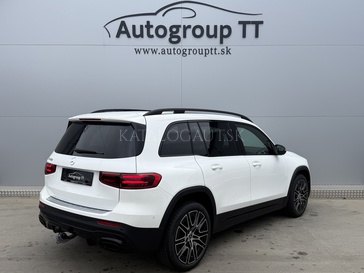 Fotografia Mercedes-Benz GLB 180