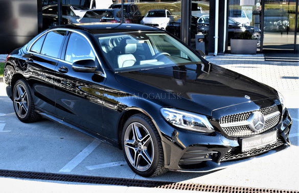 Fotografia Mercedes-Benz C 220 d 4MATIC sedan