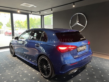Fotografia Mercedes-Benz A 180 hatchback