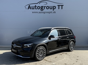 Fotografia Mercedes-Benz GLB 220 4MATIC