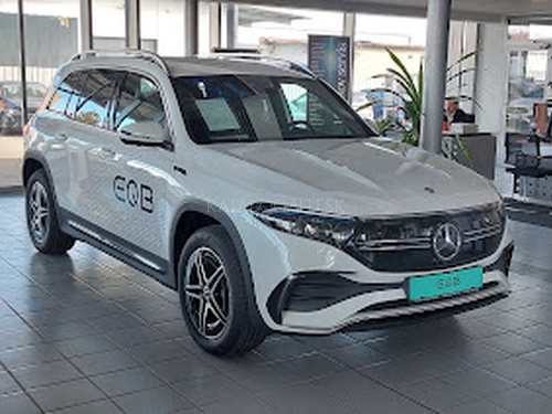 Fotografia Mercedes-Benz EQB 300 4MATIC