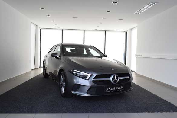 Fotografia Mercedes-Benz A 180 d sedan