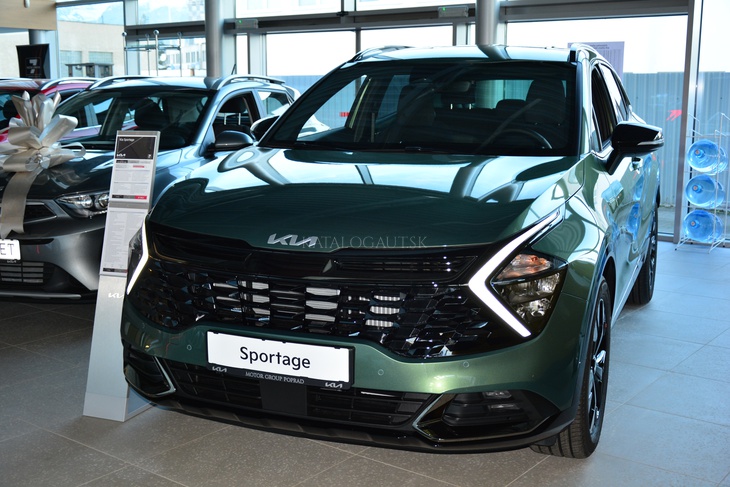Fotografia Kia SPORTAGE 1,6 T-GDi MHEV AWD 7DCT ED30110kW/150k
