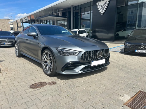 Fotografia Mercedes-Benz Mercedes-AMG GT 43 4MATIC+