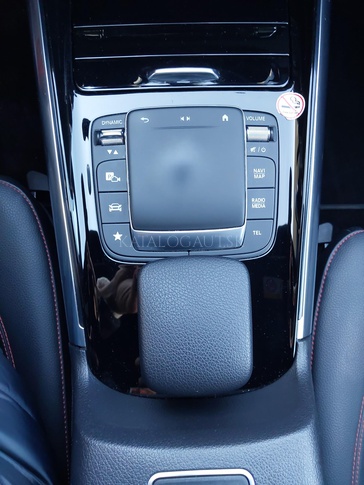 Fotografia Mercedes-Benz GLA 250 e