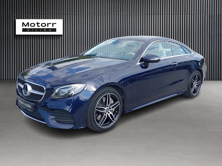 Fotografia Mercedes-Benz E 400 4MATIC kupé