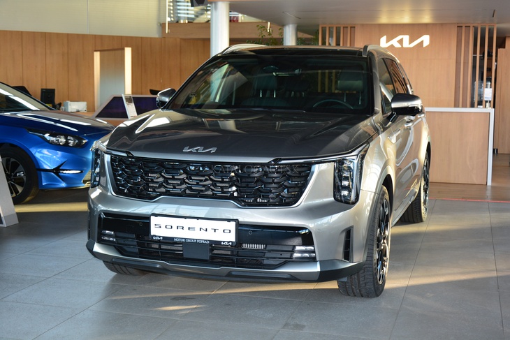 Fotografia Kia SORENTO 2,2 CRDi A8 DCT AWD PLATINUM 6P 142kW/193k