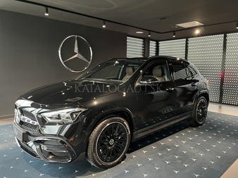Fotografia Mercedes-Benz GLA 220 4MATIC