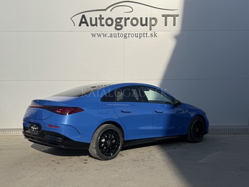 Fotografia Mercedes-Benz CLA 250+ with EQ Technology