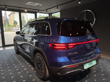 Fotografia Mercedes-Benz EQB 300 4MATIC