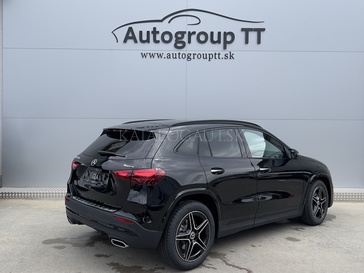Fotografia Mercedes-Benz GLA 220 4MATIC