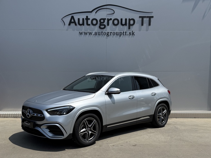Fotografia Mercedes-Benz GLA 180