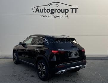 Fotografia Mercedes-Benz GLA 180
