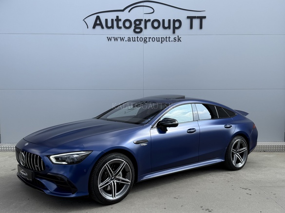 Fotografia Mercedes-Benz AMG GT43 4MATIC+